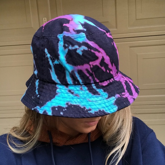 Trippie Dyed Bucket Hat 💧 - Picture 2 of 3